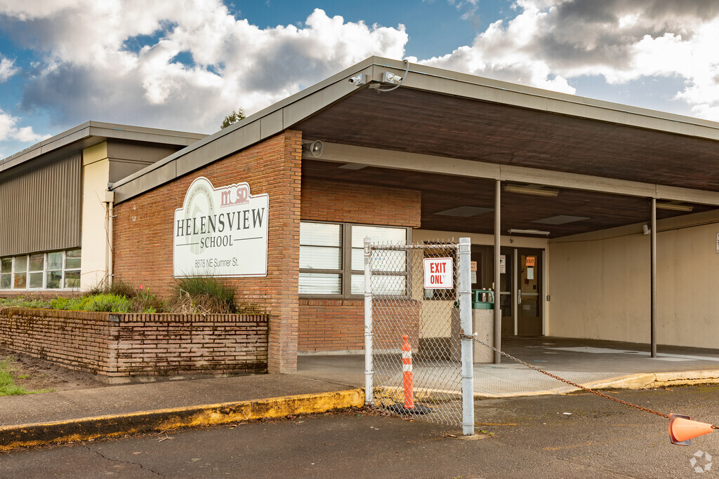 The Helensview School is in the Sumner neighborhood.