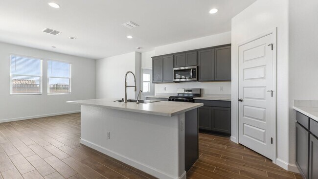 2769 Shanley Ave unit 36202128, Apache Junction, AZ 85120 - photo 7