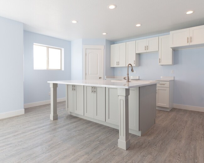 291 N 200 W, Kaysville, UT 84037 - photo 2