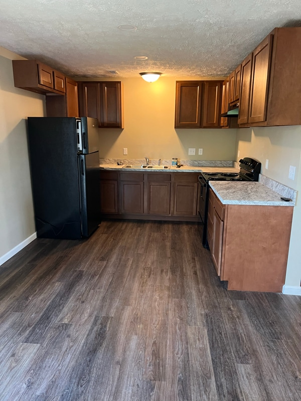 704 S Hyland St, Scottsburg, IN 47170