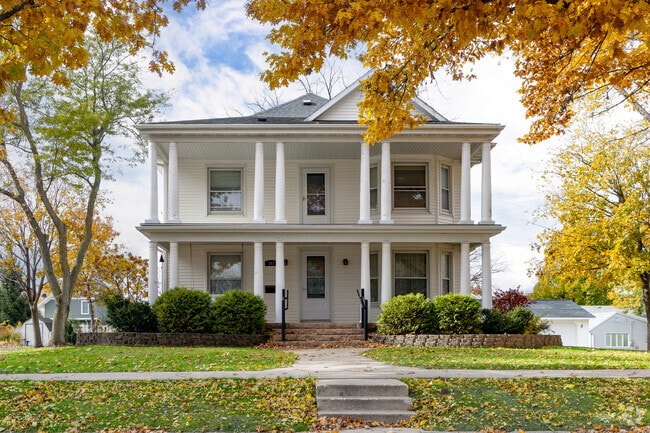 Neoclassical Revival homes are part of New Hampton’s historic housing stock.