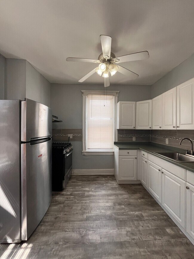 125 Audubon Ave Unit 2, Jersey City, NJ 07305