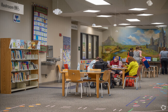 Holt is a few minute drive from the Tuscaloosa Library.
