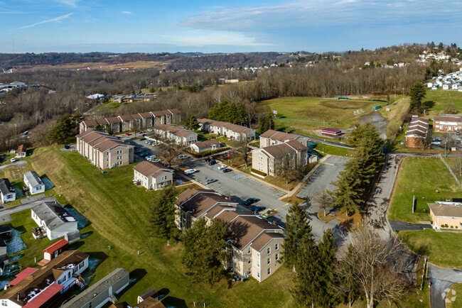 Marjorie Gardens, Morgantown, WV 26501 - photo 4