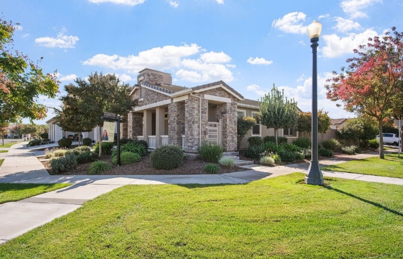 602 Criolla Dr, Oakdale, CA 95361 - photo 1