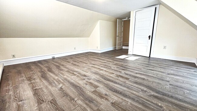 86-92 Archibald St unit 92 Archibald Street, Burlington, VT 05401 - photo 5