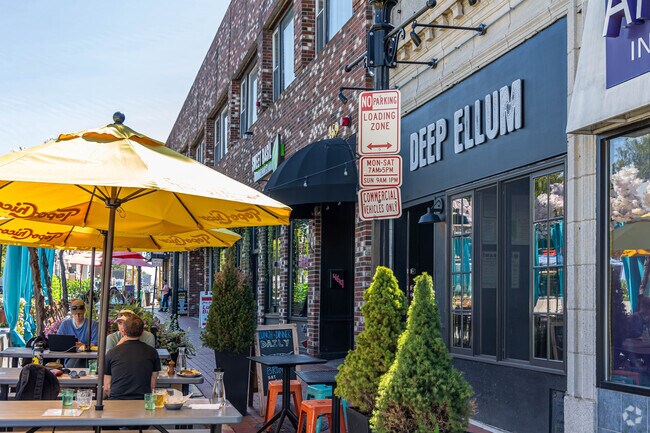 Deep Ellum in Bentley College offers both interior and exterior seating and great food.