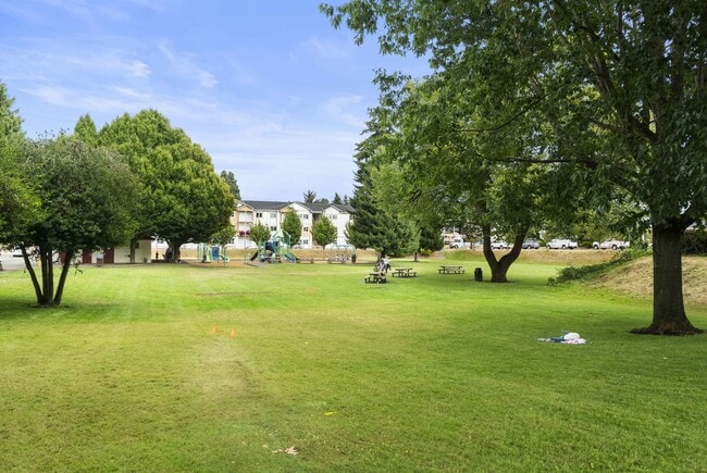 The Valley, Puyallup, WA 98372 - photo 2