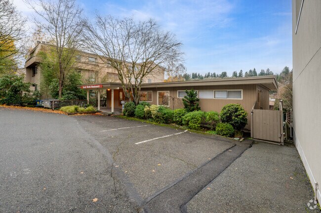 Early World Montessori.