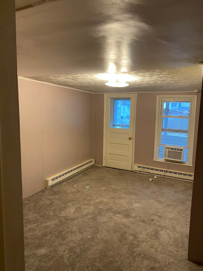 245 S Walnut St, Mount Carmel, PA 17851 - photo 3