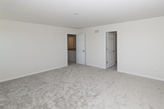 26130 W Sherwood Cir, Plainfield, IL 60585 - photo 7