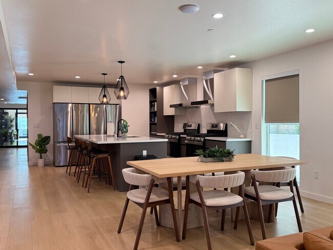 1929 N Commonwealth Ave unit 308, Los Angeles, CA 90027 - photo 2