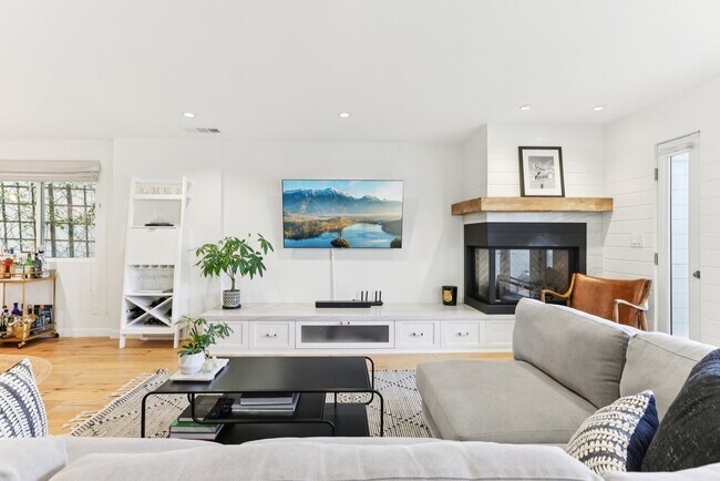 665 Washington Blvd, Marina Del Rey, CA 90292 - photo 6