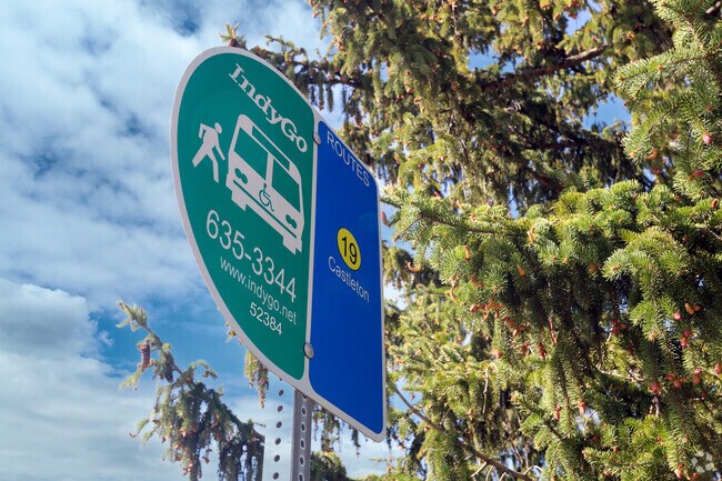 Using IndyGo buses is an affordable and convenient way to navigate through Canterbury-Chatard.