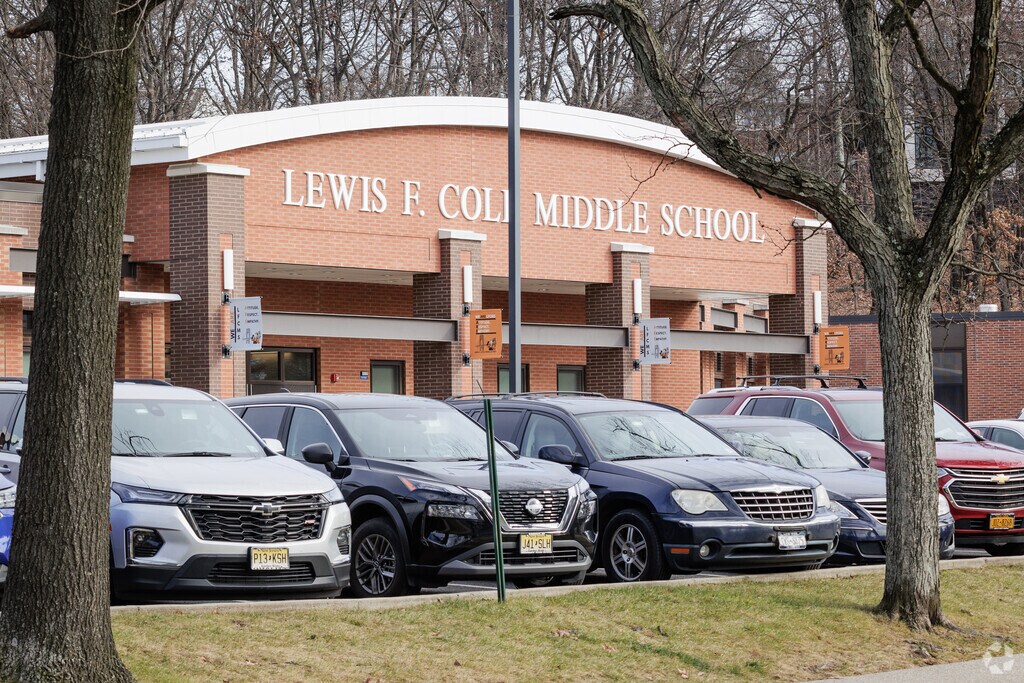Lewis F Cole Middle School in Fort Lee NJ is ranked 72 out of all middle schools in the state.