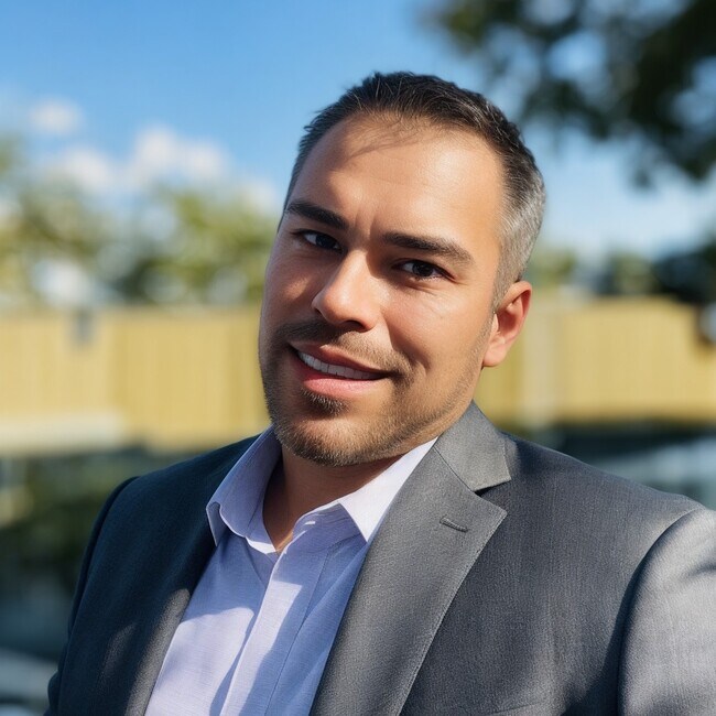 Agent Photo