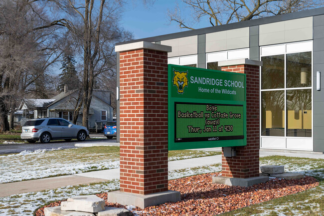 Sandridge Elementary School in Lynwood, IL is for students K-8TH grades.