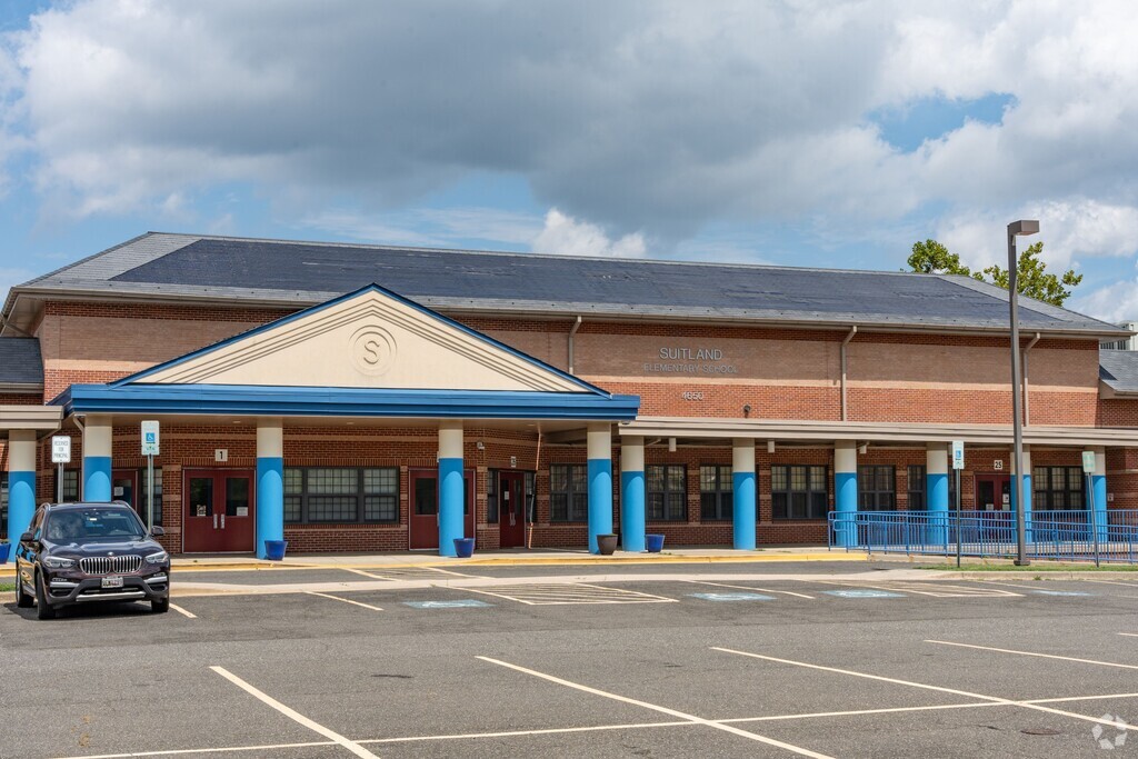 Suitland Elementary School, Rankings & Reviews - Homes.com