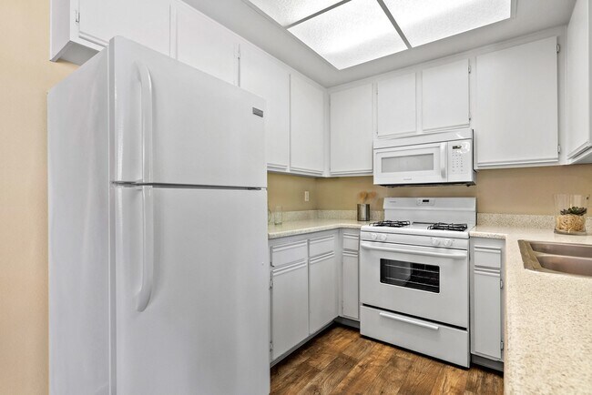 River Oaks, Oceanside, CA 92057 - photo 7