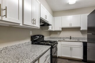 5541 Olde Ct W, Richmond, VA 23228