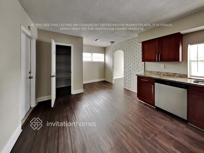 6841 Liberty St, Hollywood, FL 33024 - photo 6