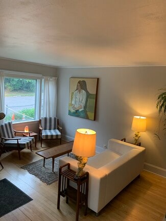 620 E 7th St, Duluth, MN 55805