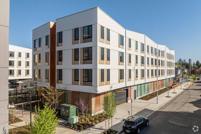 Aldea at Glisan Landing, Portland, OR 97213 - photo 3