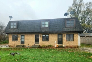 326 E 2nd St, Byron, IL 61010