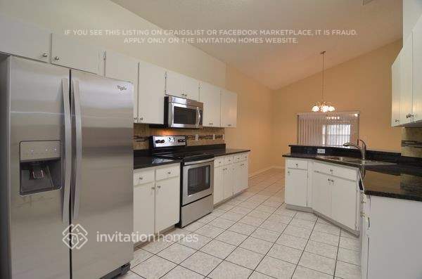 1605 Elk Spring Dr, Brandon, FL 33511 - photo 7