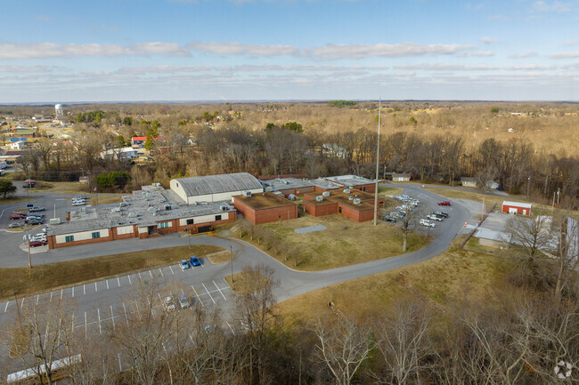 William James Middle School is a one story brick school in White Bluff.