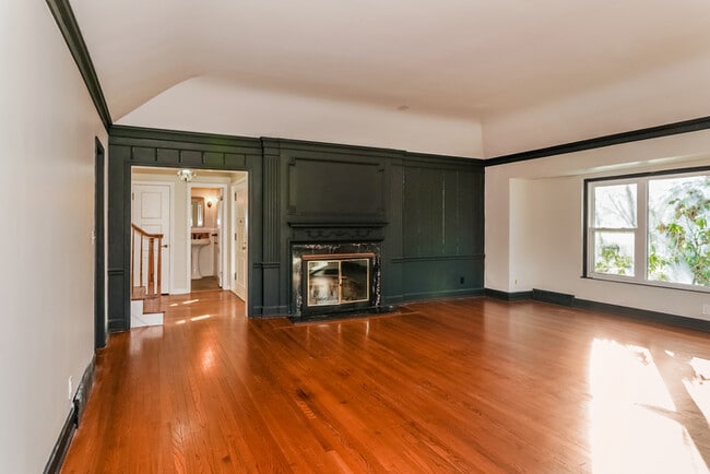 2343 Ridgewood Rd, Akron, OH 44313 - photo 3