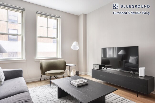 632 Massachusetts Ave unit FL2-ID763, Cambridge, MA 02139 - photo 2