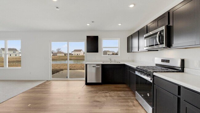 5032 Beechmont Ln, New Haven, IN 46774 - photo 6