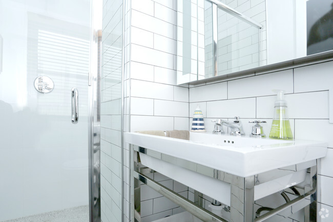Two Bedroom-Master Bathroom