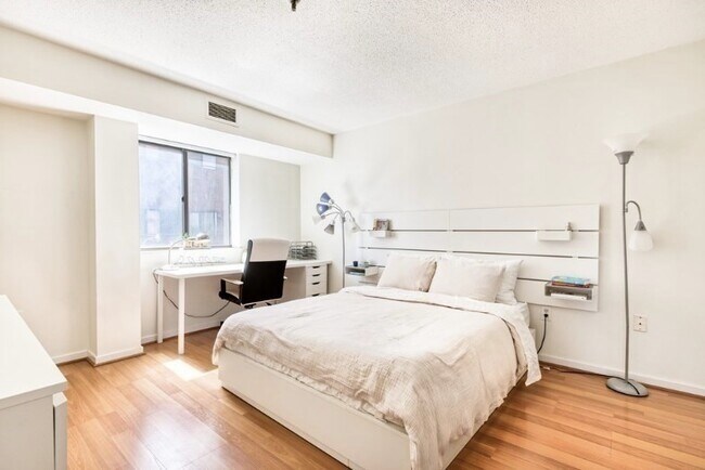 Kelton Place Condominiums unit 501, Allston, MA 02134 - photo 4