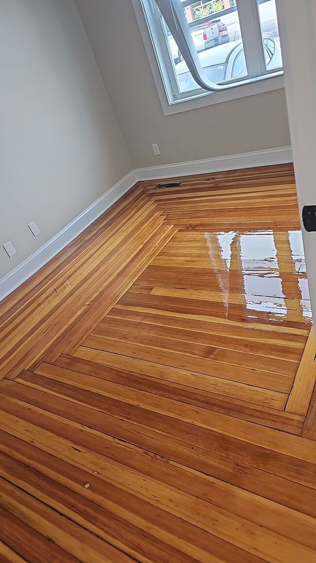 670 Killingly St unit 1st Floor, Johnston, RI 02919 - photo 5