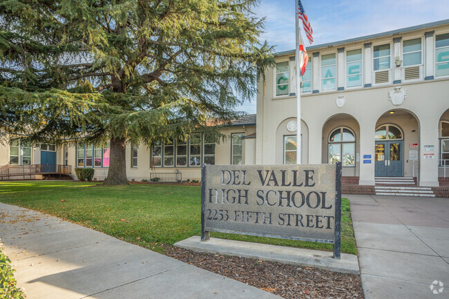 Del Valle strives to instill a mentality of life learning in their students.