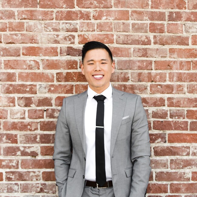 Agent Photo