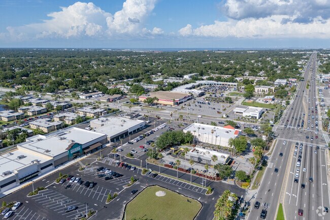 Shopping along East Bay Road in Largo offers access to supermarkets and other retail establishments.