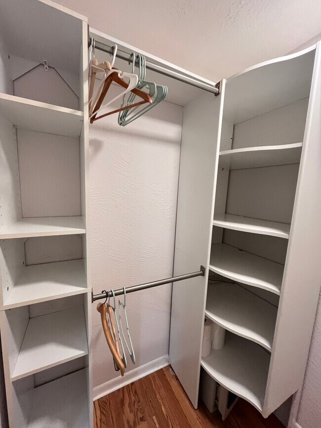 835 Winding Oaks Dr unit Shared yard Apt, Palm Harbor, FL 34683 - photo 5