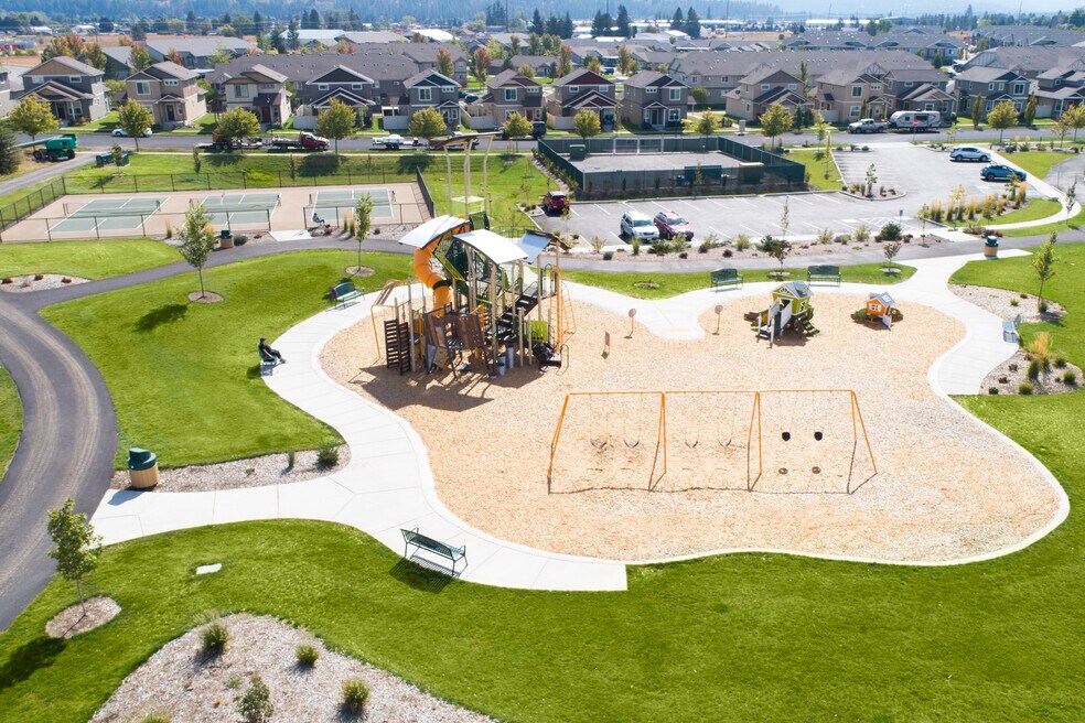 Park Villas, Post Falls, ID 83854 - photo 1