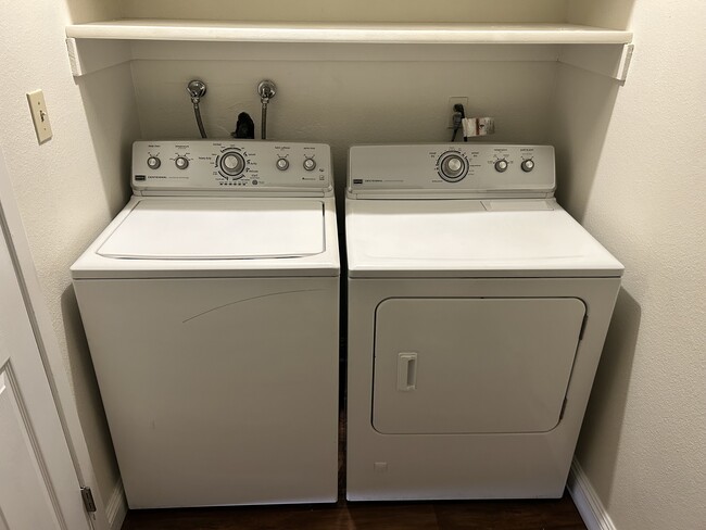 4276 Kona Coast Way, Las Vegas, NV 89121 - photo 6