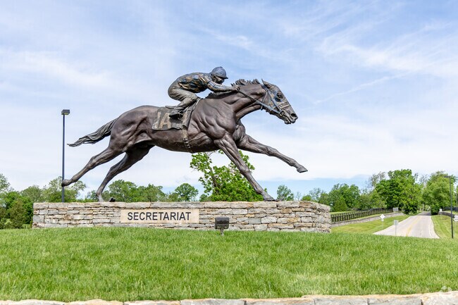 The Greendale neighborhood sits between the city of Lexington and rural horse country.