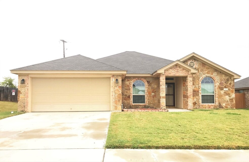 601 W Little Dipper, Killeen, TX 76542 - photo 1
