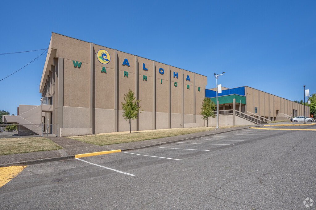 Exterior view of Aloha High School in Aloha, Oregon.