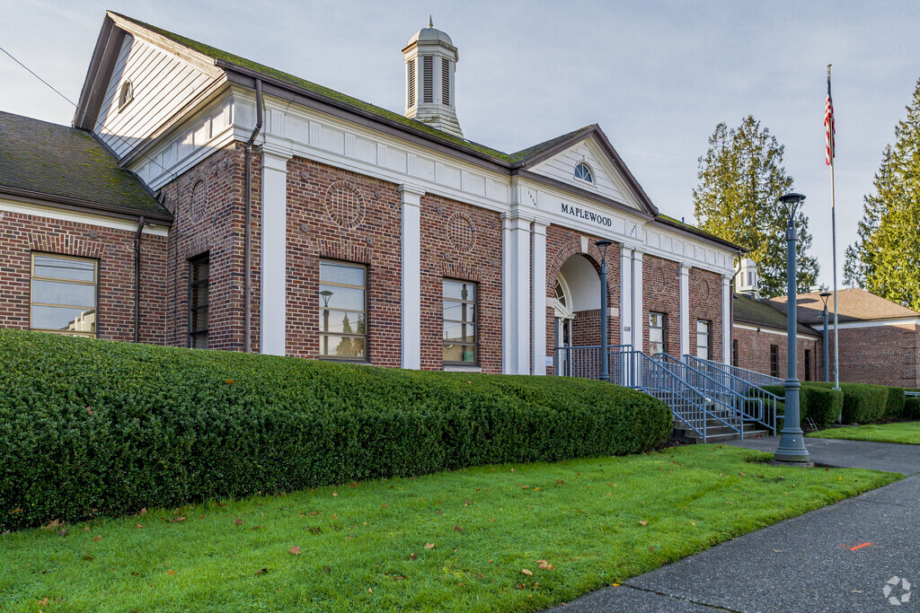Maplewood Elementary School colonial style architecture gives is classic feel.