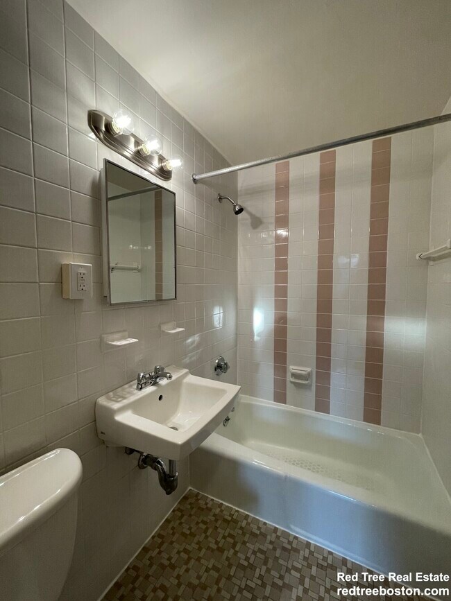 78 S Huntington Ave unit 1, Boston, MA 02130 - photo 6