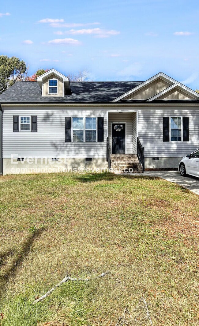1629 Radcliff St, Winston-Salem, NC 27107