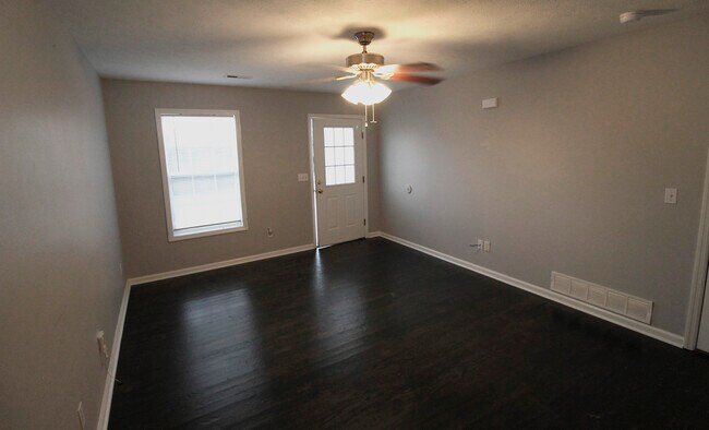 561 Hampton Way unit 1, Richmond, KY 40475 - photo 6