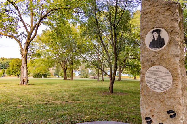 Just south of Fort Redman, Fontenelle Park offers 108 acres of beautiful nature to enjoy.